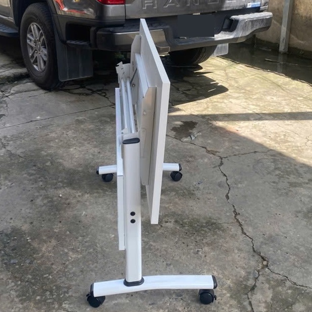 Bàn đào tào mặt gấp BHLD01